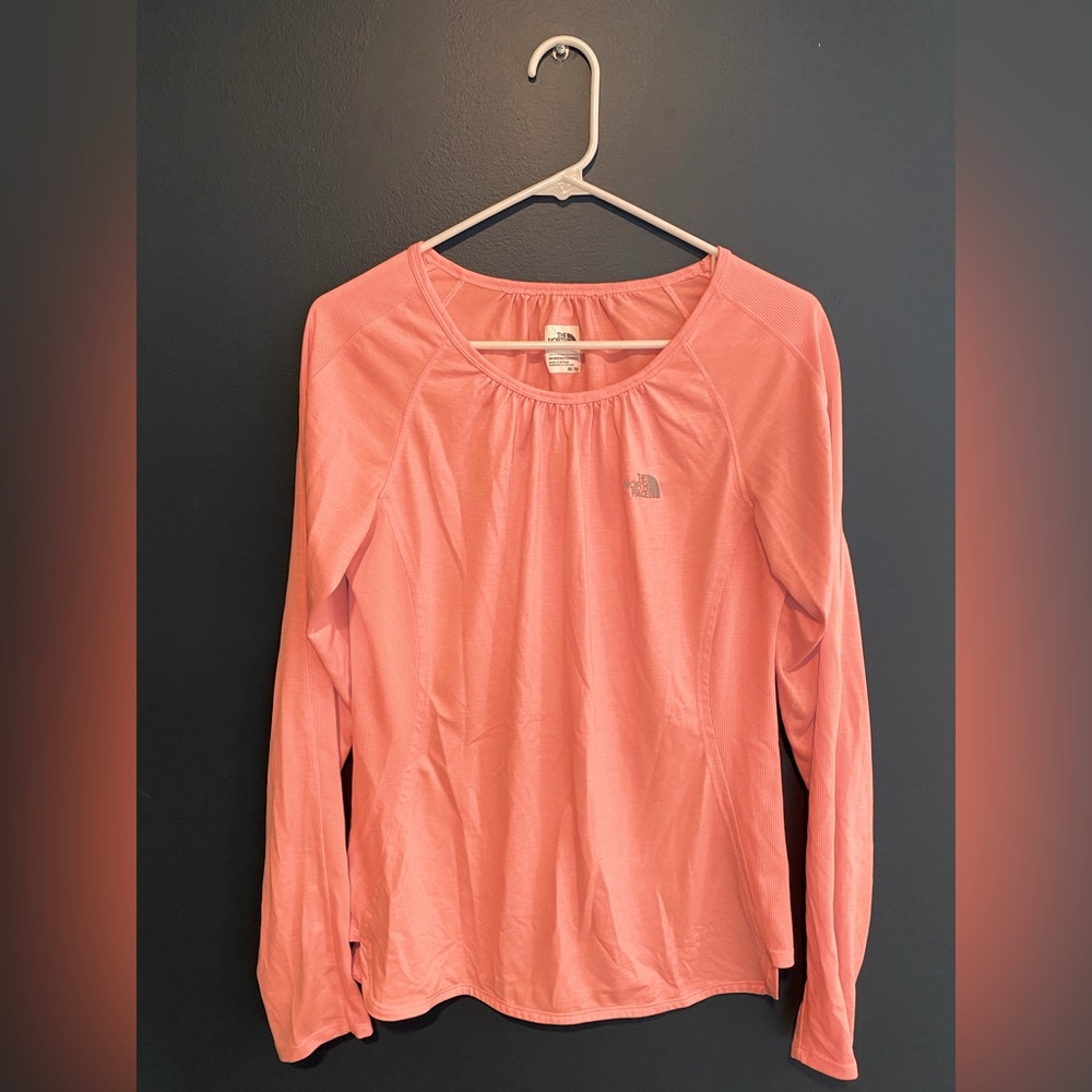 North Face Women’s lightweight long sleeve- size: Medium